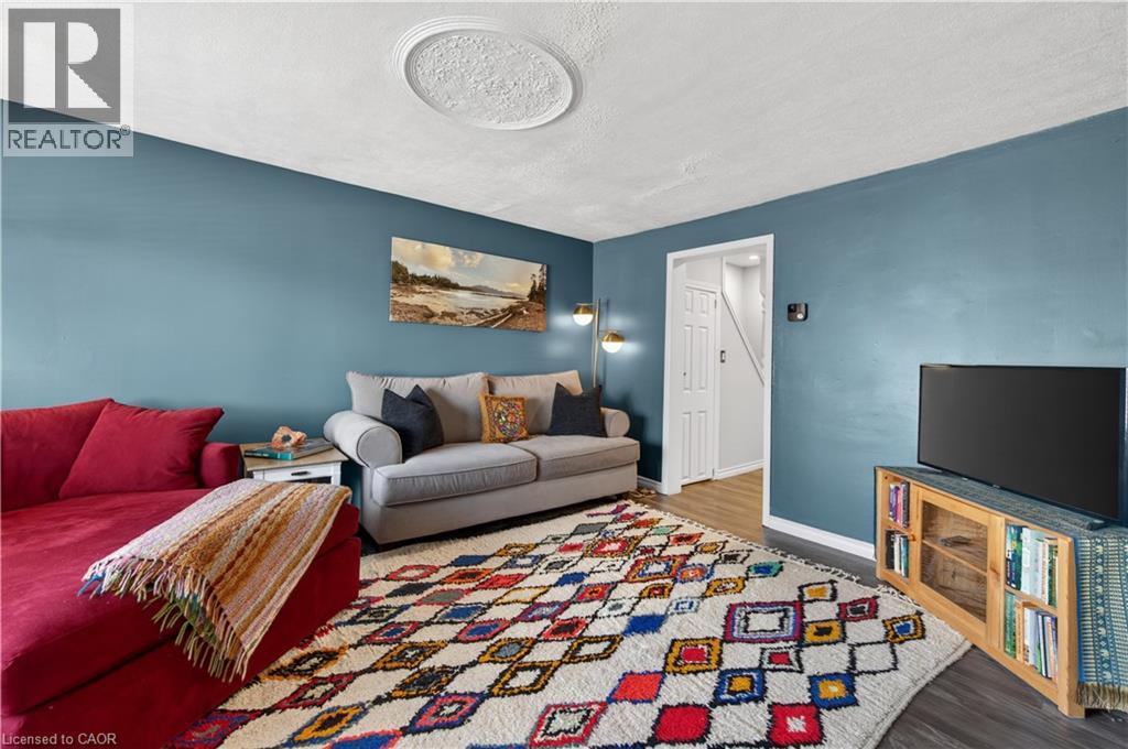 30 Cambridge Avenue, Hamilton, Ontario  L8H 1T5 - Photo 6 - 40821943