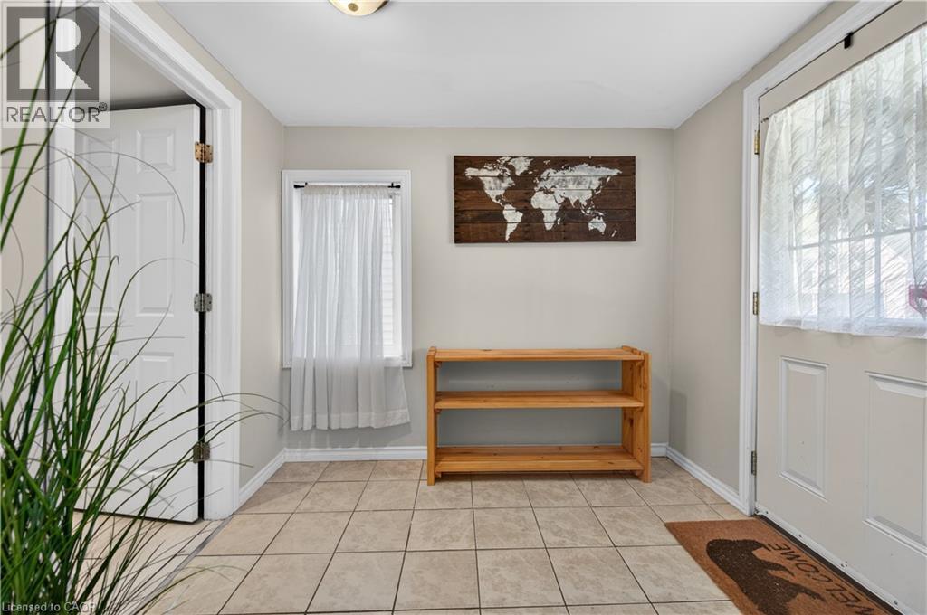 30 Cambridge Avenue, Hamilton, Ontario  L8H 1T5 - Photo 4 - 40821943