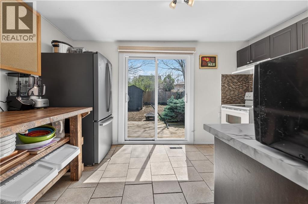 30 Cambridge Avenue, Hamilton, Ontario  L8H 1T5 - Photo 12 - 40821943