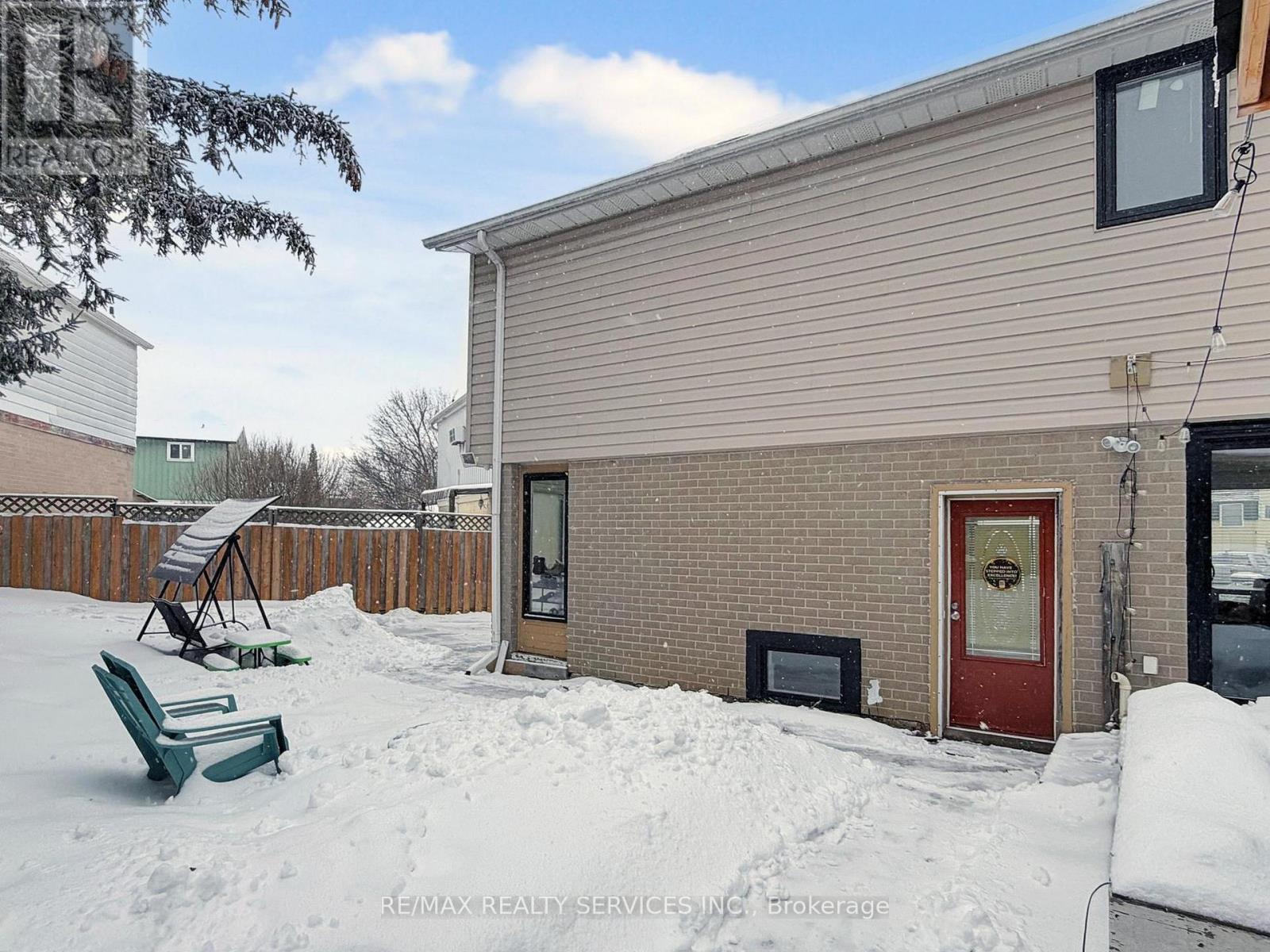 30 Haley Court, Brampton, Ontario  L6S 1N6 - Photo 36 - W12800652