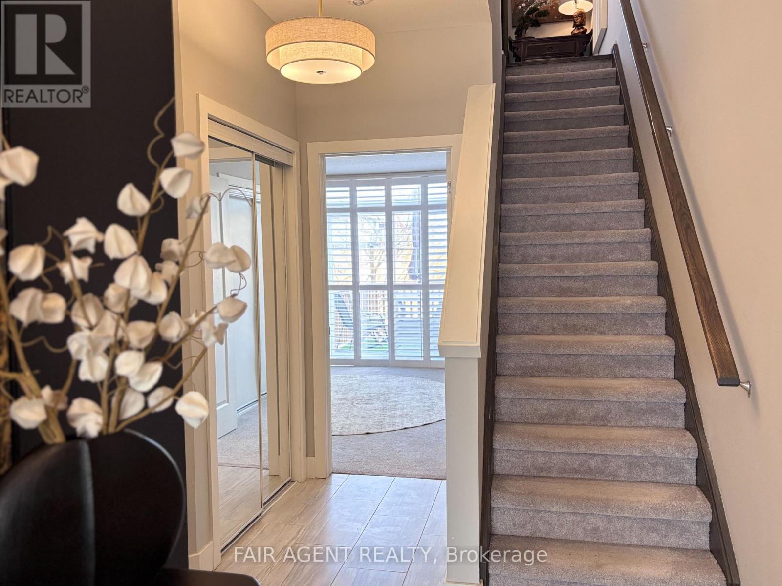 228 - 1960 Dalmagarry Road, London North, Ontario  N6G 0T8 - Photo 3 - X13013884