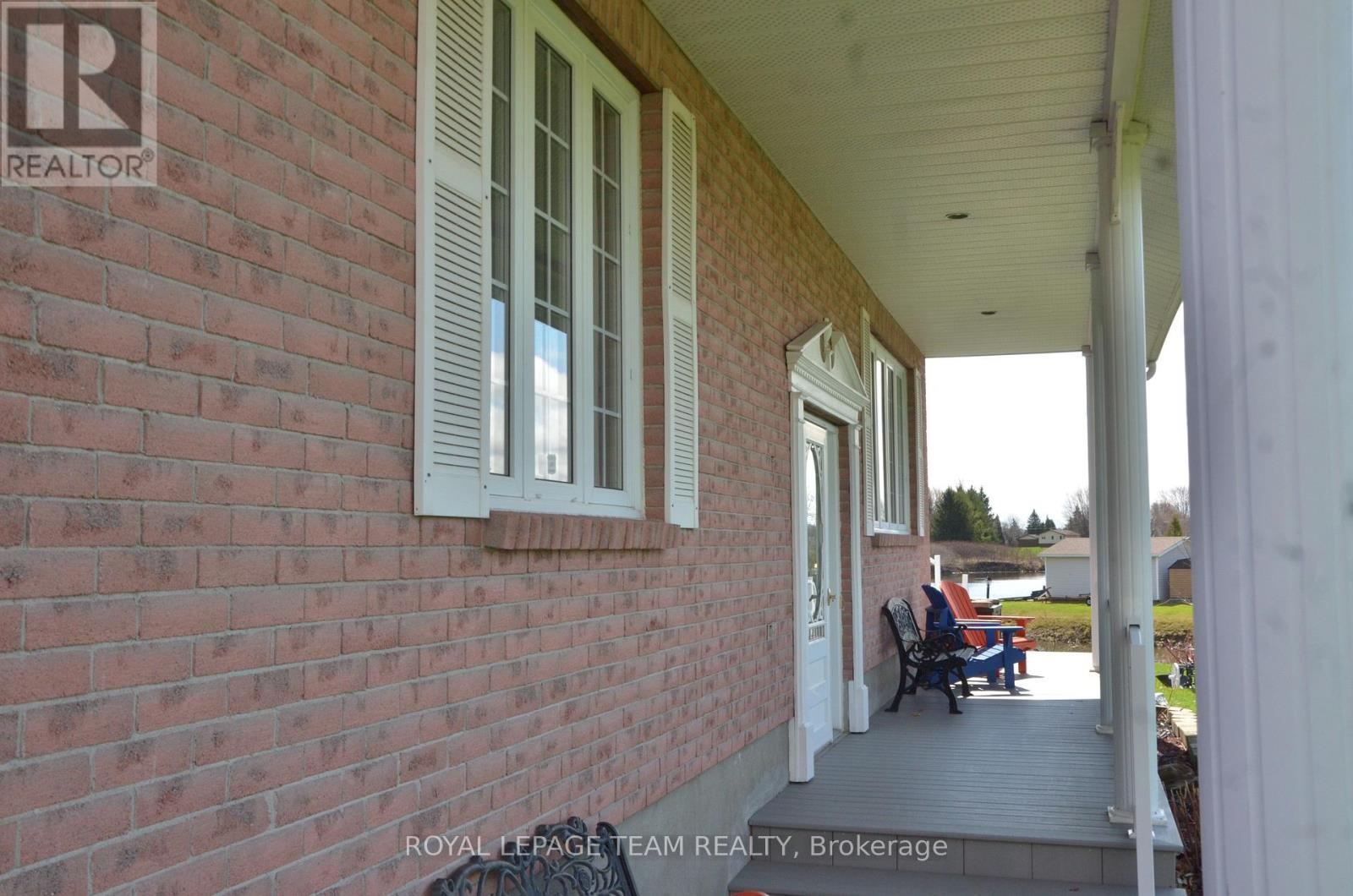 11708 Breezewood Avenue S, South Dundas, Ontario  K0C 1X0 - Photo 5 - X13009868