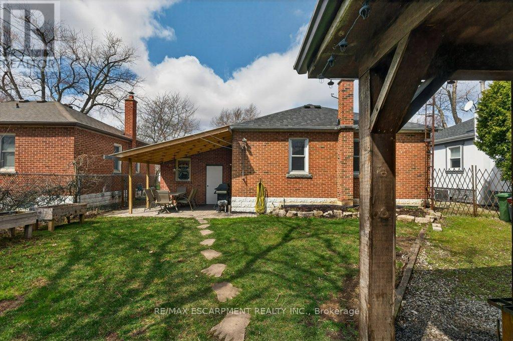 69 West 4th Street, Hamilton, Ontario  L9C 3M6 - Photo 15 - X12964606