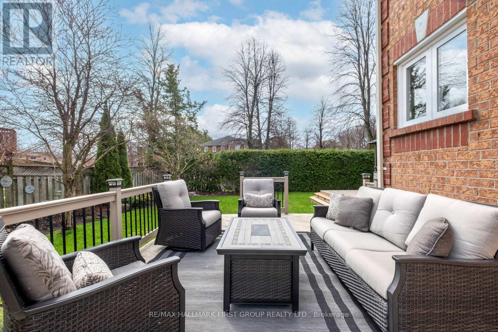 7 Foakes Drive, Ajax, Ontario  L1T 3K5 - Photo 4 - E13015596