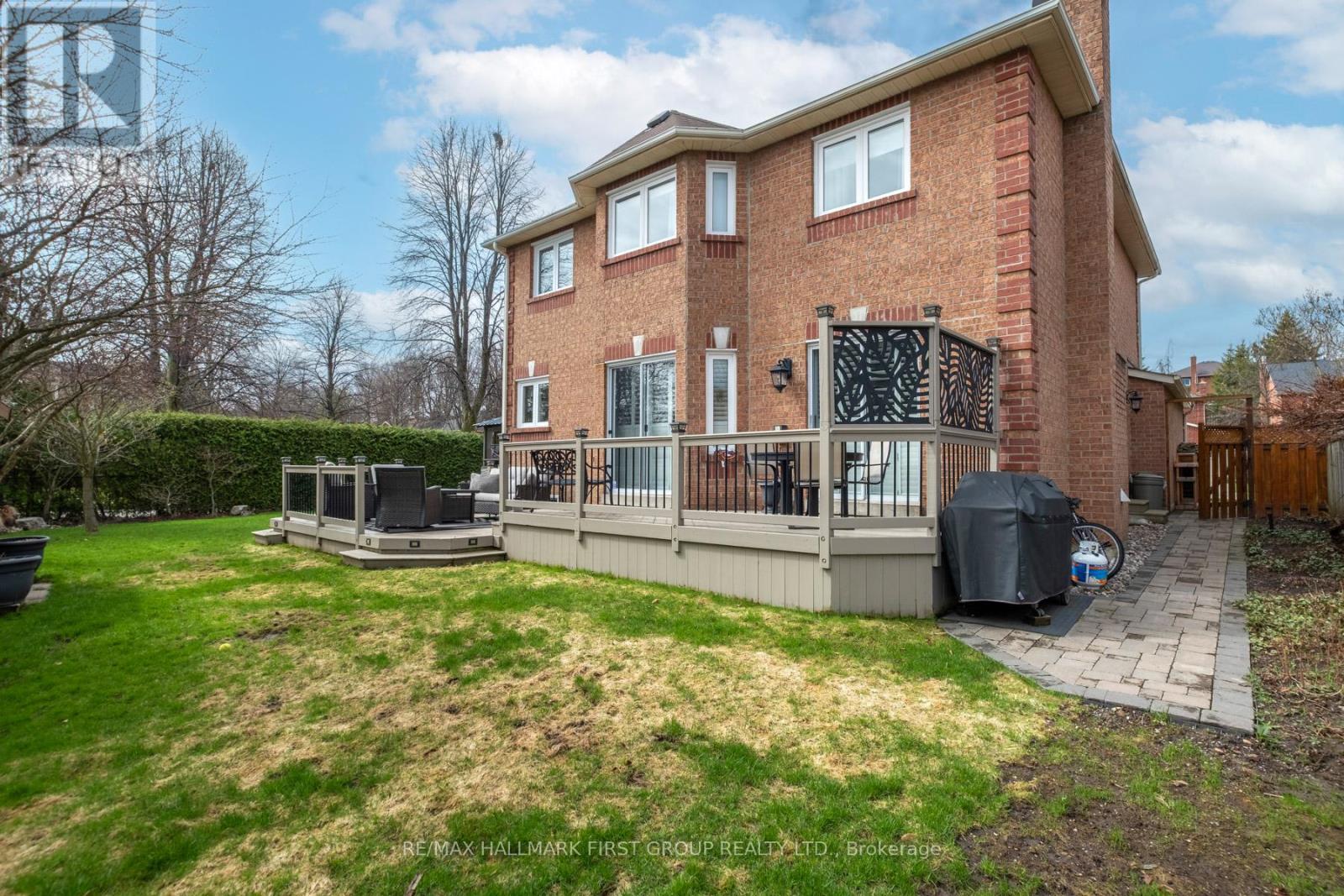 7 Foakes Drive, Ajax, Ontario  L1T 3K5 - Photo 6 - E13015596