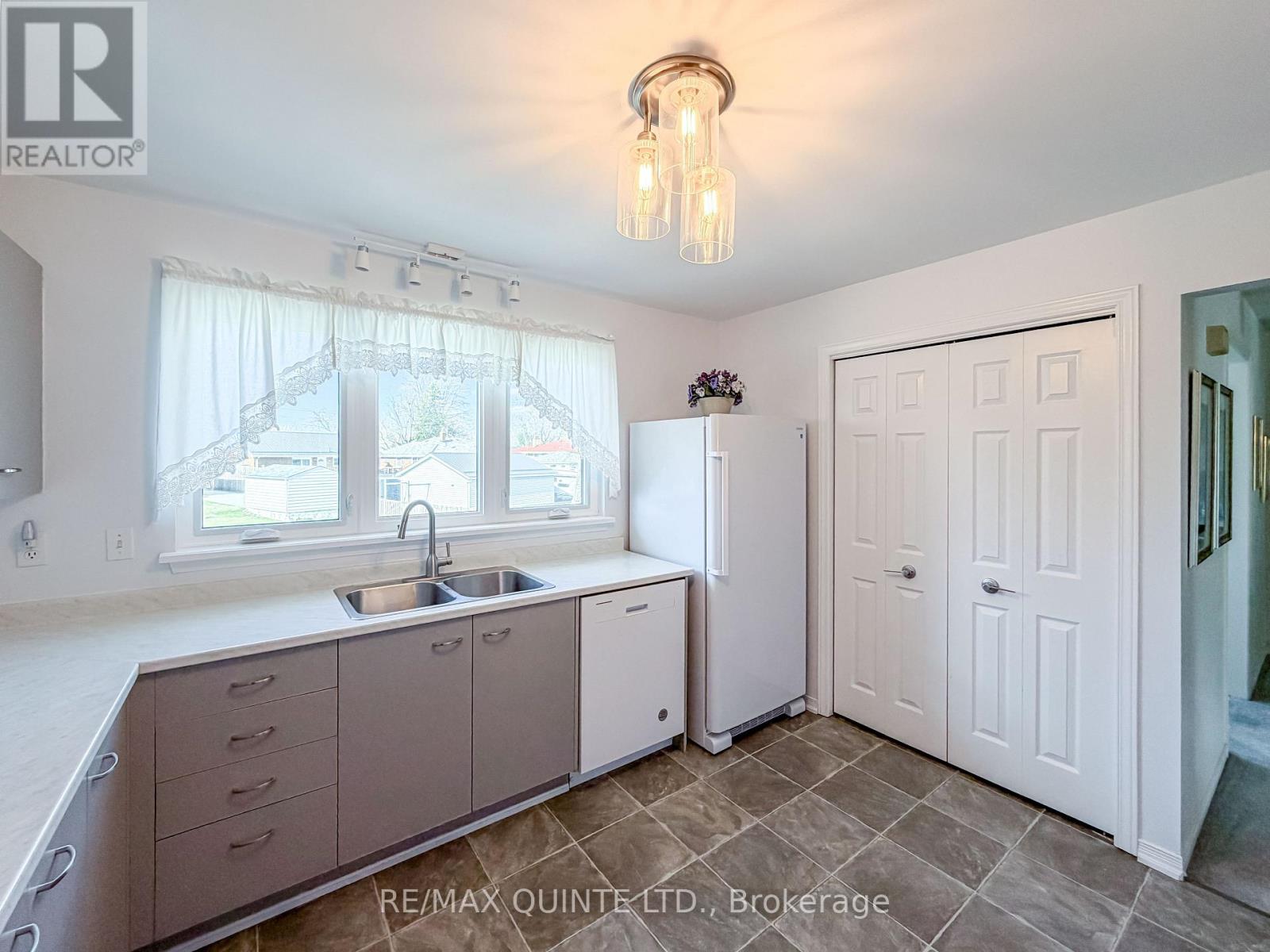 10 - 179 Herchimer Avenue, Belleville, Ontario  K8N 4G7 - Photo 8 - X13015590