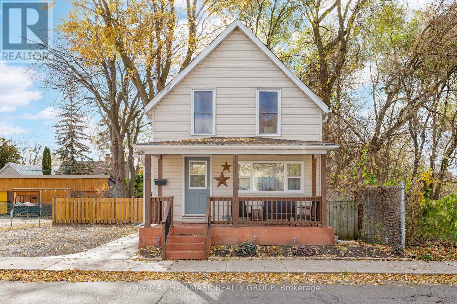 142 Park Street, Brockville, Ontario  K6V 2G9 - Photo 2 - X13015558