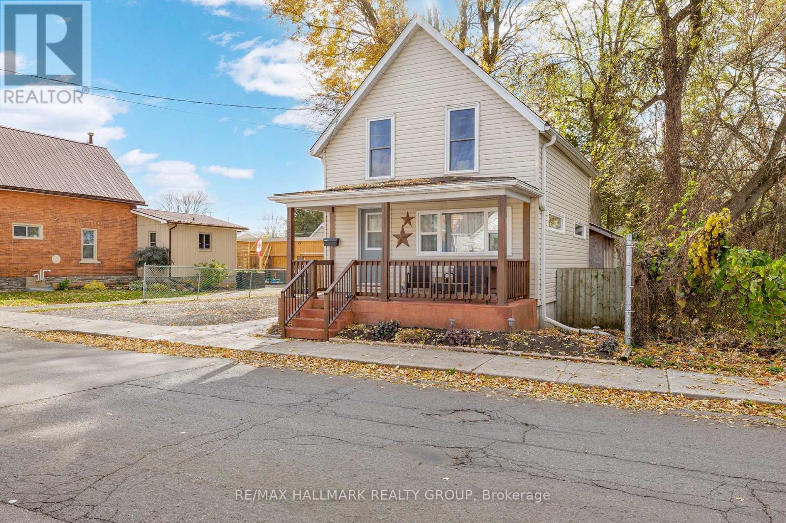 142 Park Street, Brockville, Ontario  K6V 2G9 - Photo 3 - X13015558