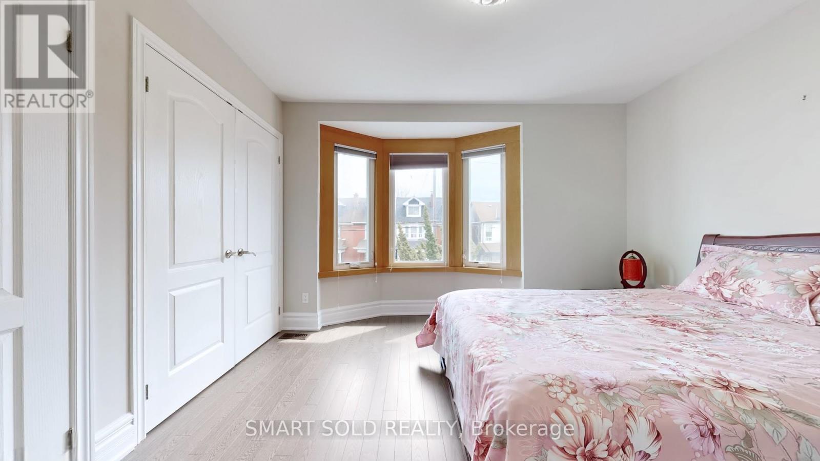 Main Flr + 2nd Flr - 1040 Ossington Avenue, Toronto, Ontario  M6G 3V6 - Photo 18 - W13015586