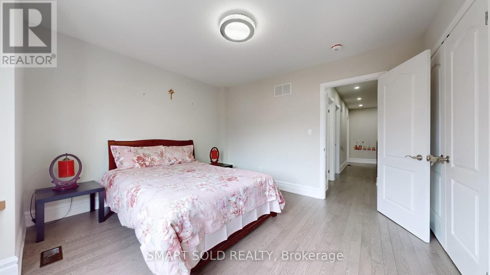 Main Flr + 2nd Flr - 1040 Ossington Avenue, Toronto, Ontario  M6G 3V6 - Photo 19 - W13015586