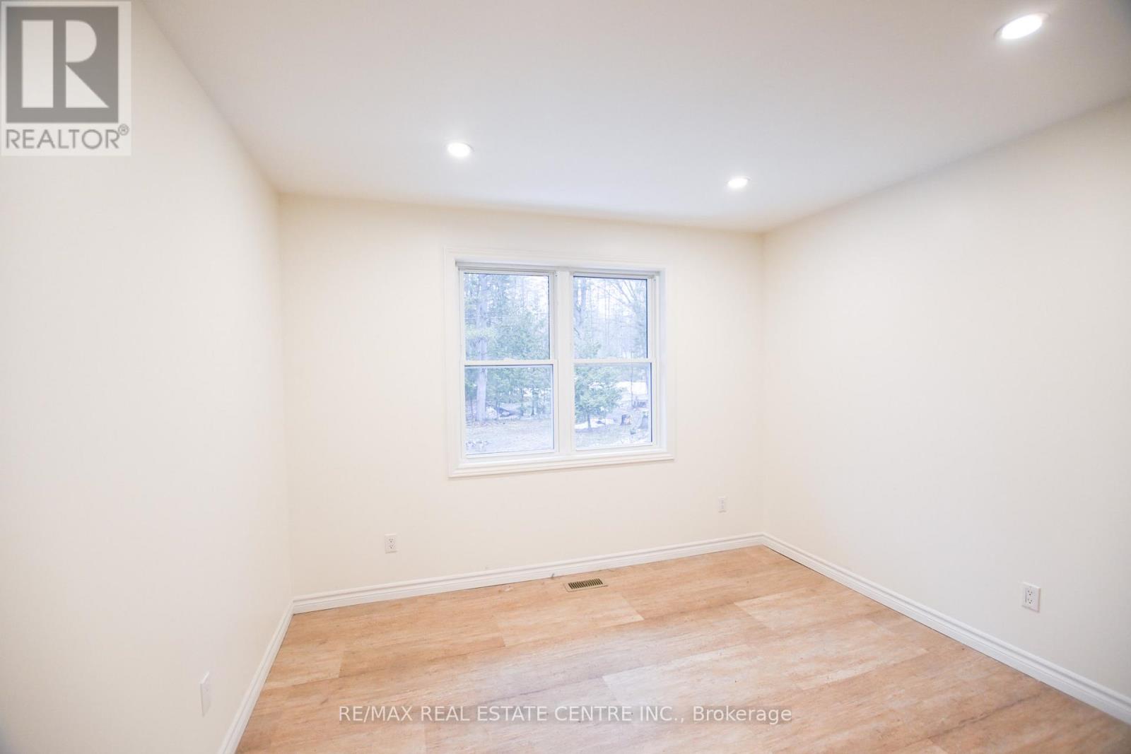 1078 South Kahshe Lake Road E, Gravenhurst, Ontario  P0E 1G0 - Photo 11 - X13015564