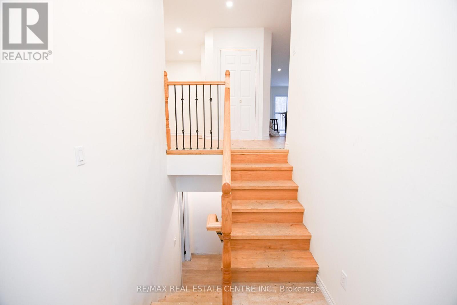 1078 South Kahshe Lake Road E, Gravenhurst, Ontario  P0E 1G0 - Photo 15 - X13015564