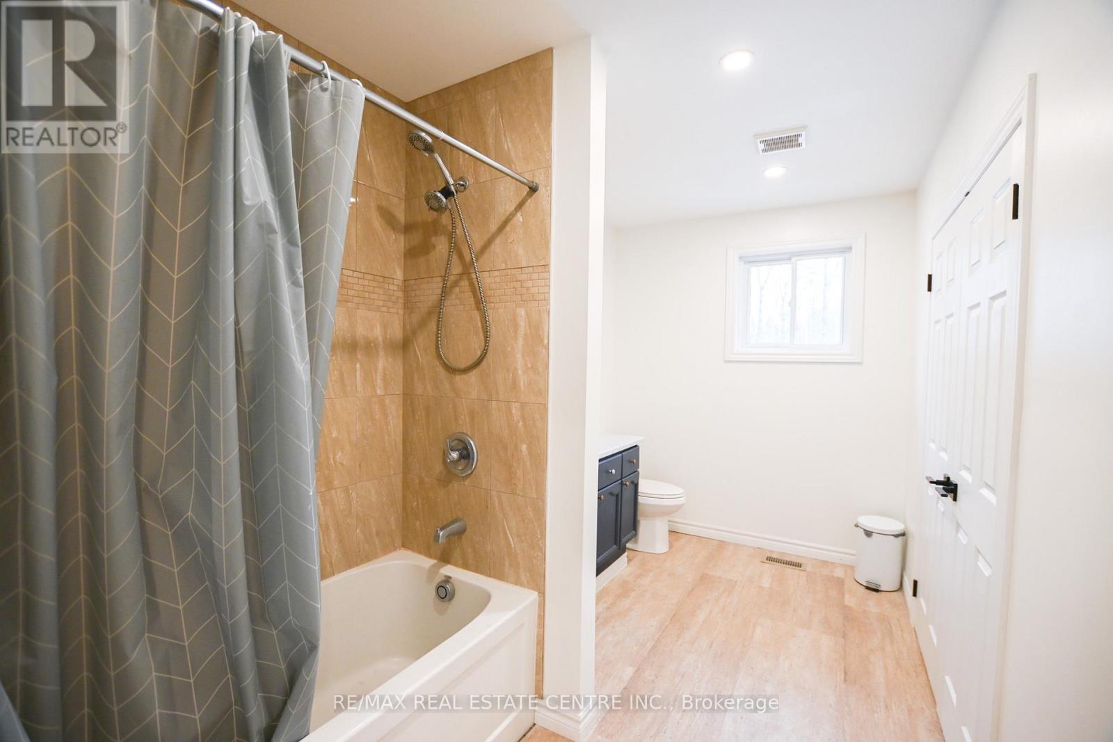 1078 South Kahshe Lake Road E, Gravenhurst, Ontario  P0E 1G0 - Photo 21 - X13015564