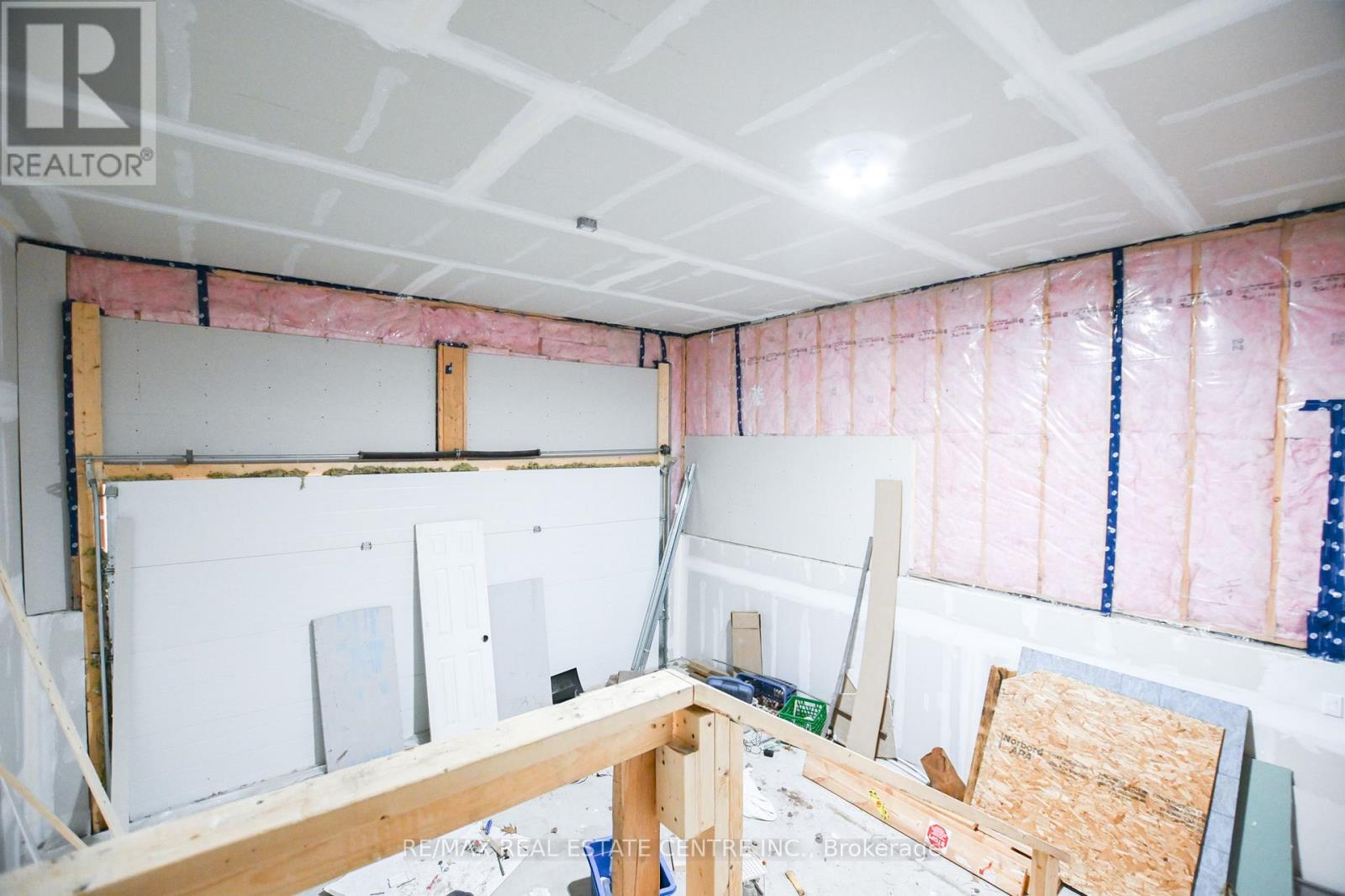 1078 South Kahshe Lake Road E, Gravenhurst, Ontario  P0E 1G0 - Photo 24 - X13015564