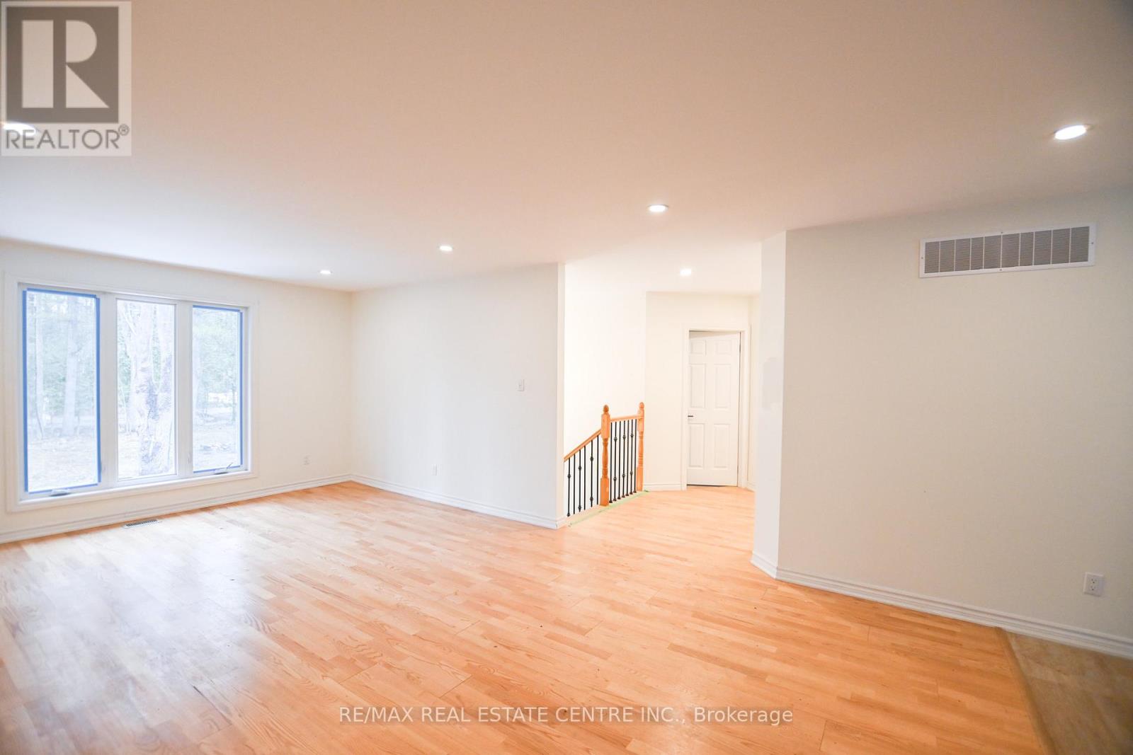 1078 South Kahshe Lake Road E, Gravenhurst, Ontario  P0E 1G0 - Photo 8 - X13015564