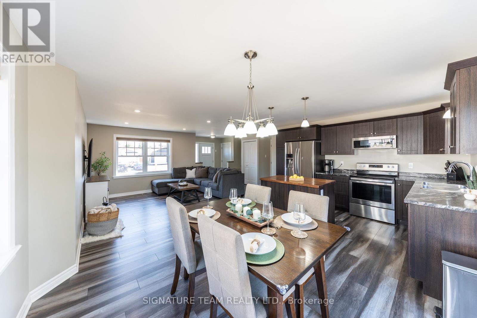 10 Terrance Drive, Petawawa, Ontario  K8H 0G3 - Photo 13 - X13015644