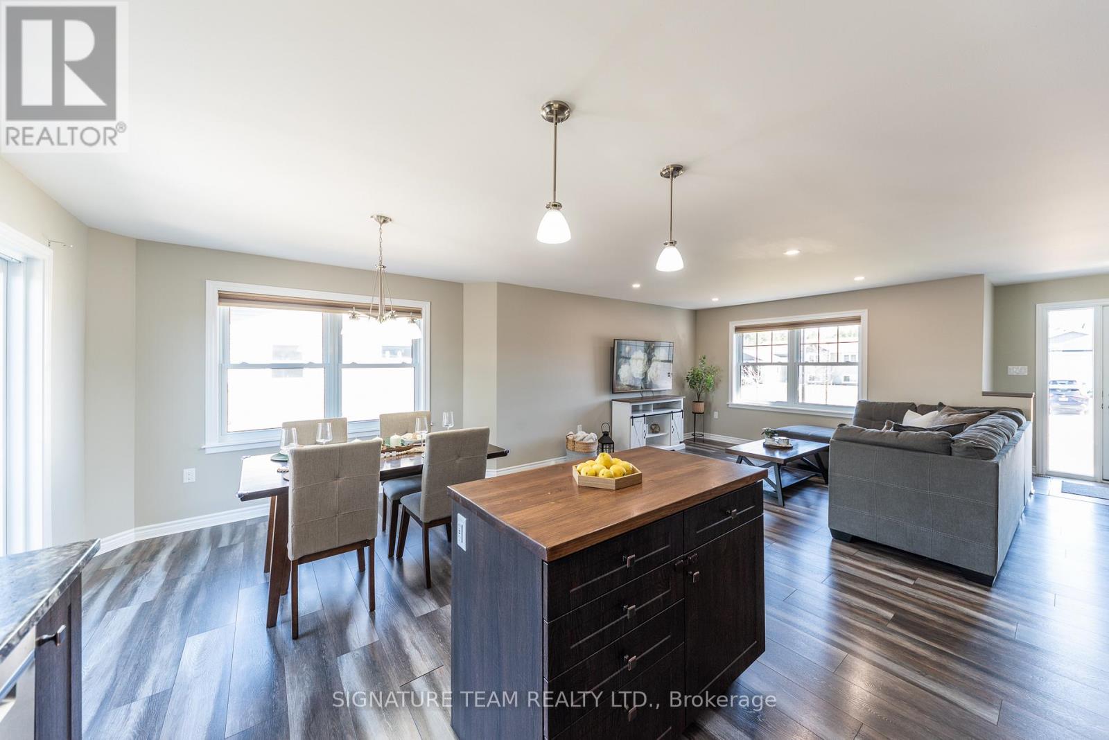 10 Terrance Drive, Petawawa, Ontario  K8H 0G3 - Photo 14 - X13015644