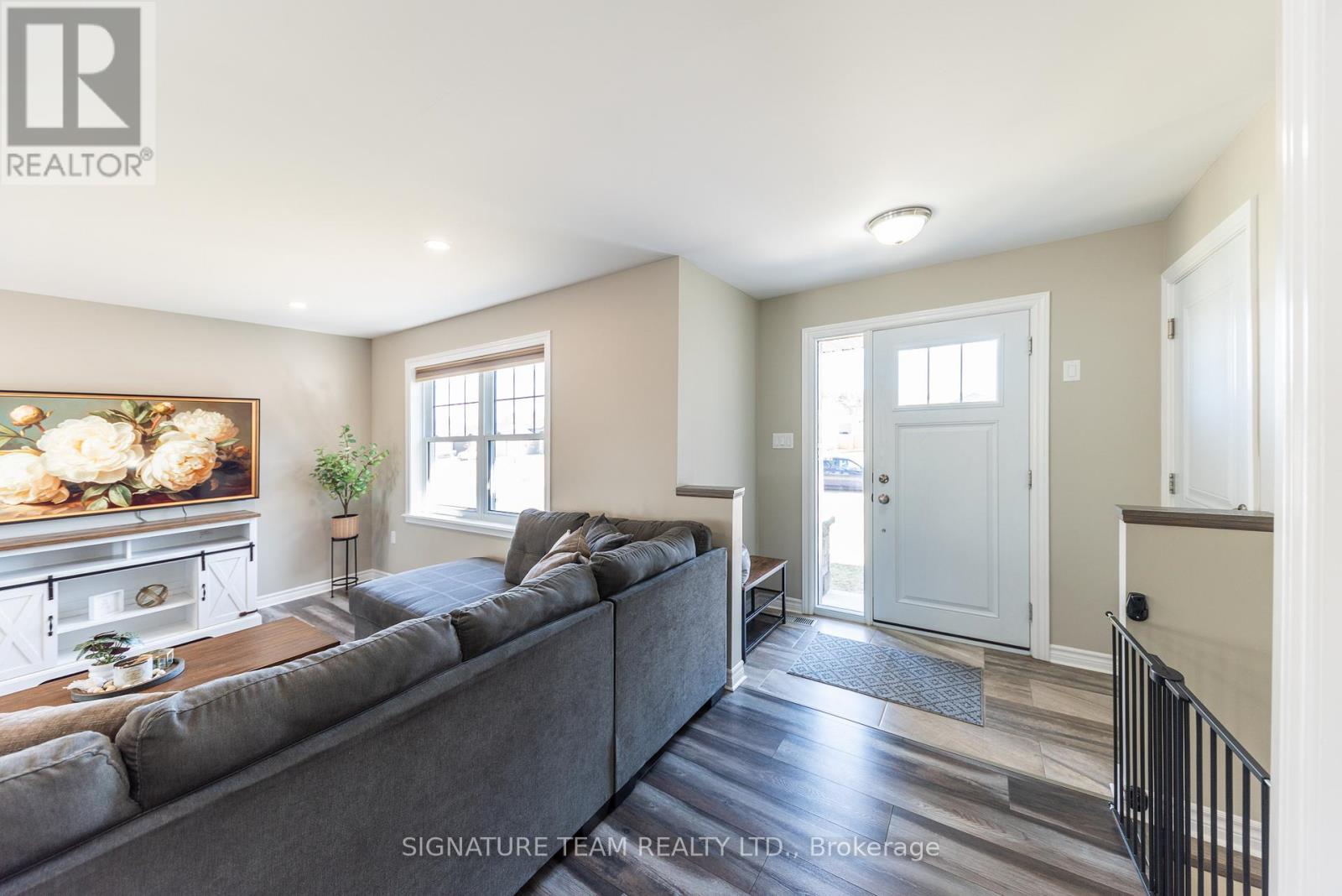 10 Terrance Drive, Petawawa, Ontario  K8H 0G3 - Photo 6 - X13015644