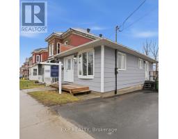 40 ELMSLEY STREET, Smiths Falls, Ontario