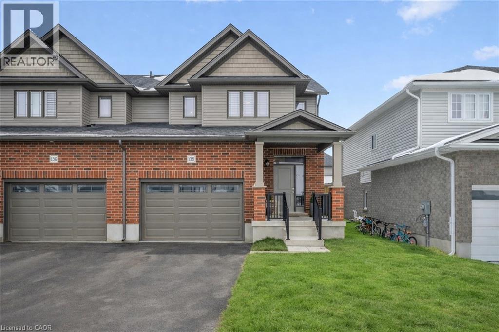 138 WOODBERRY Crescent, Elmira, Ontario