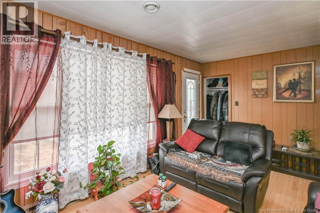 4279 Beauregard Street, Tracadie, New Brunswick  E1X 1C4 - Photo 10 - NB137451