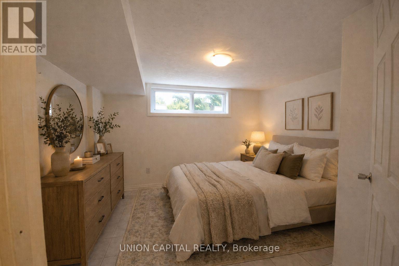 6 Galewood Drive, Toronto, Ontario  M9N 3L7 - Photo 3 - W13015600