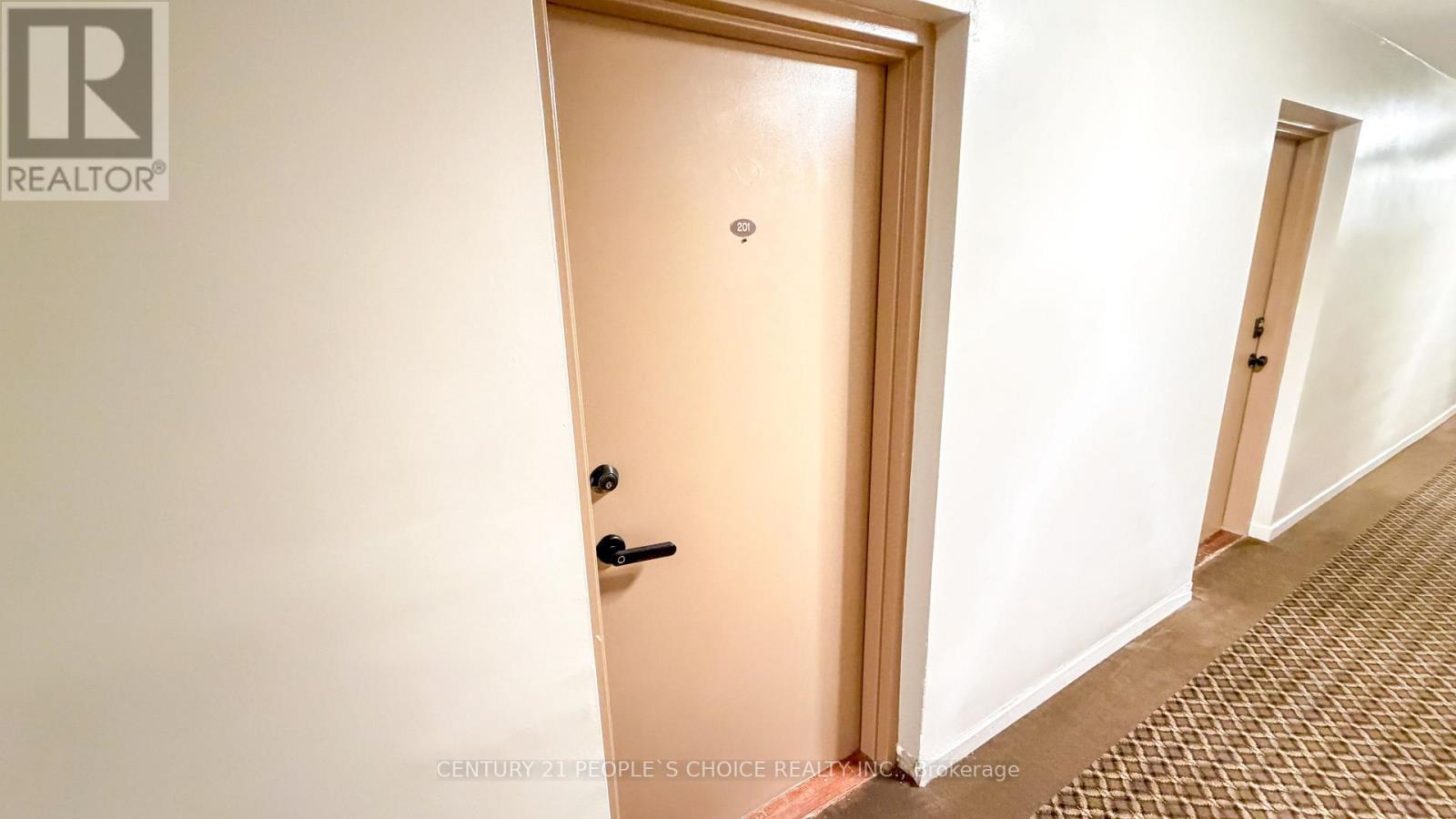 201 - 2485 Woking Crescent, Mississauga, Ontario  L5K 1Z6 - Photo 6 - W13015612