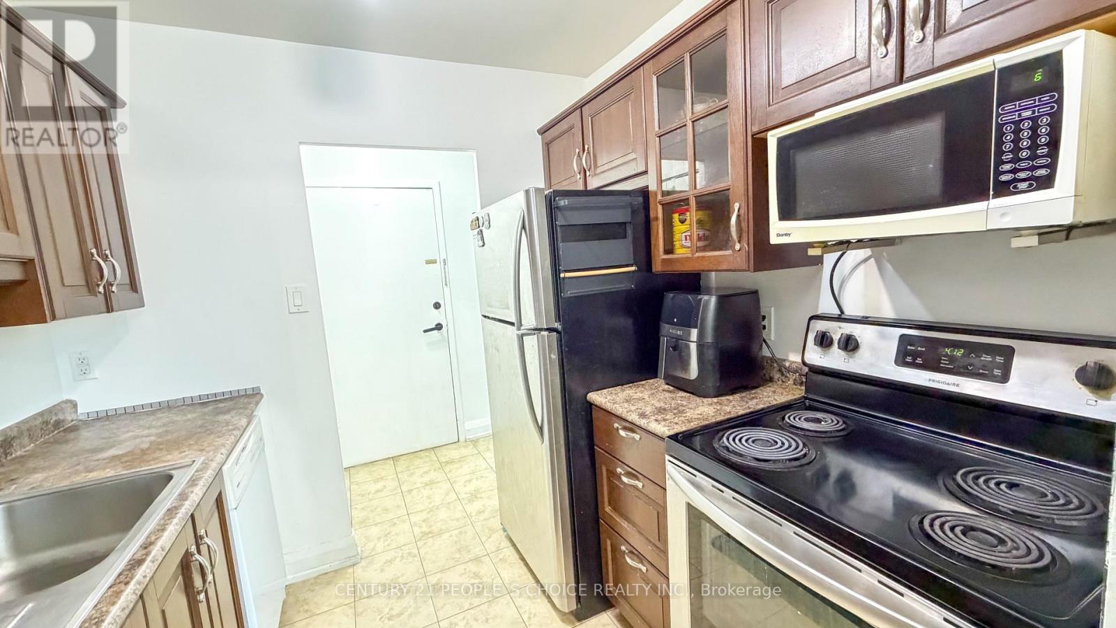 201 - 2485 Woking Crescent, Mississauga, Ontario  L5K 1Z6 - Photo 9 - W13015612