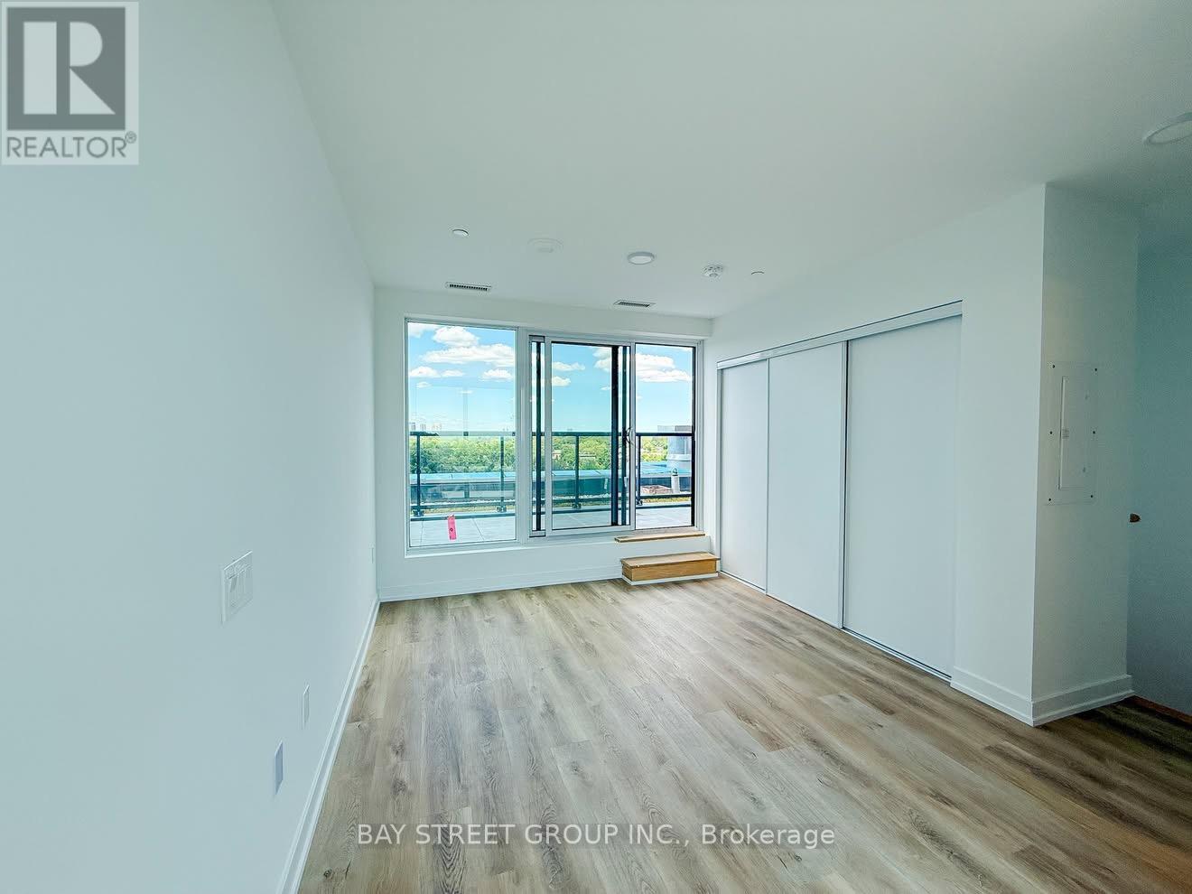 Ph7 - 6 Chartwell Road, Toronto, Ontario  M8Z 0H2 - Photo 5 - W13015614