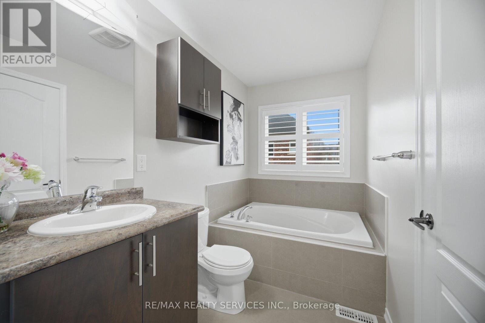 25 Baffin Crescent, Brampton, Ontario  L7A 4K7 - Photo 22 - W13015616