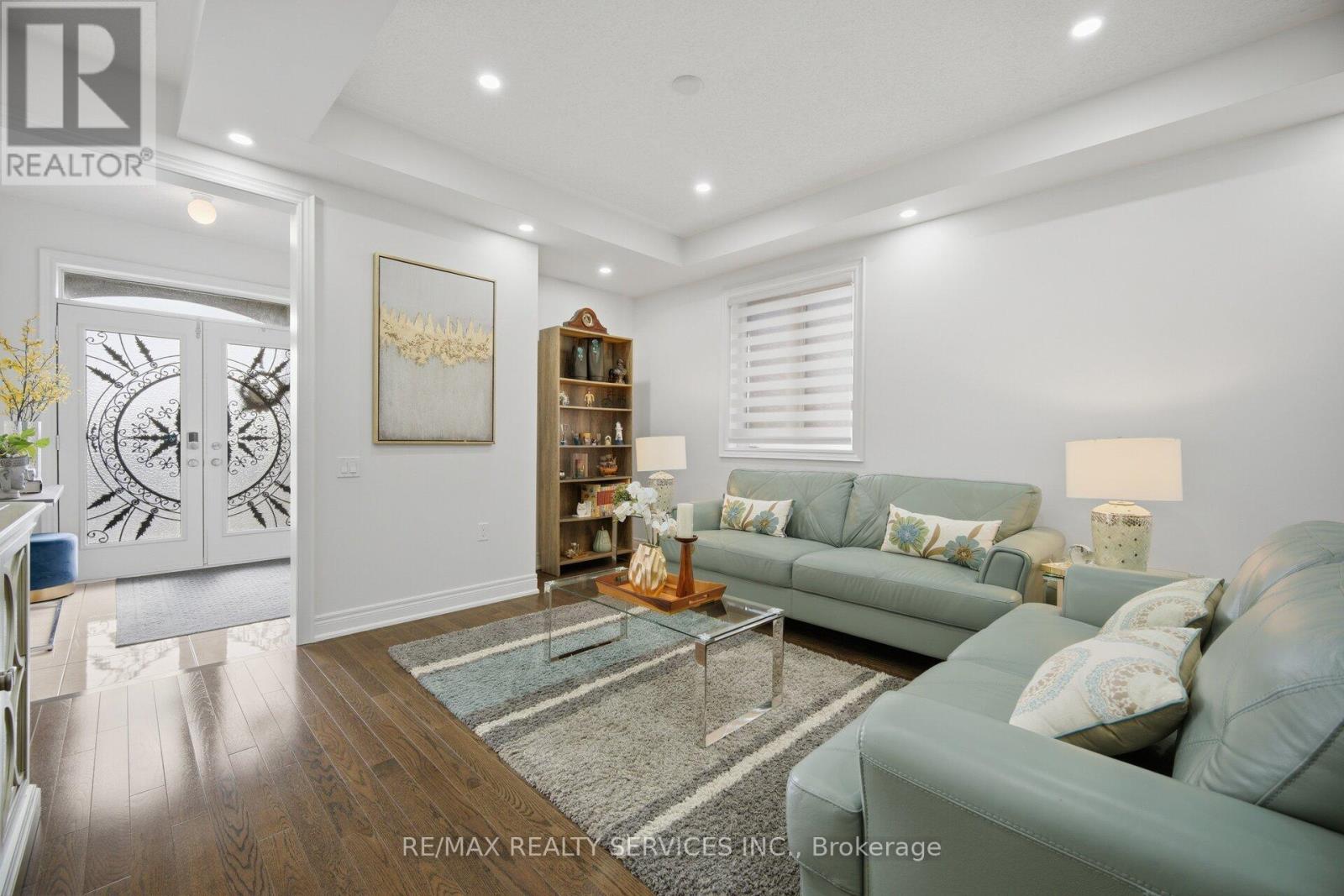 38 Blackberry Valley Crescent, Caledon, Ontario  L7C 3Z9 - Photo 11 - W13015626