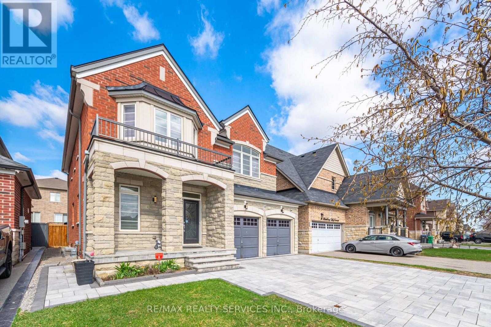 38 Blackberry Valley Crescent, Caledon, Ontario  L7C 3Z9 - Photo 7 - W13015626