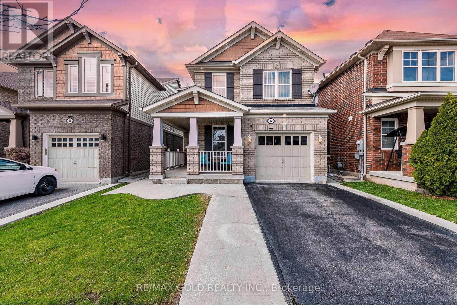 6 CLENSTON ROAD, Brampton, Ontario