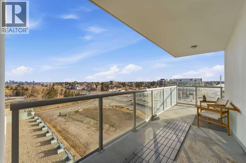 702, 77 Spruce Place Sw, Calgary, Alberta  T3C 3X6 - Photo 3 - A2280888