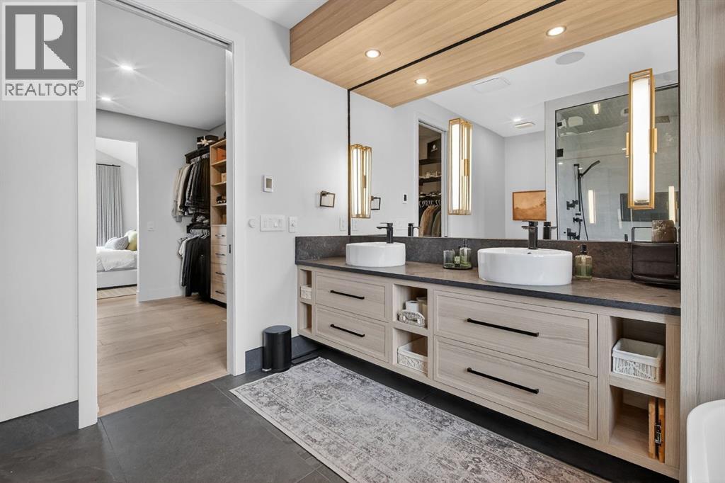 6515 Longmoor Way Sw, Calgary, Alberta  T3E 5Z8 - Photo 18 - A2294630