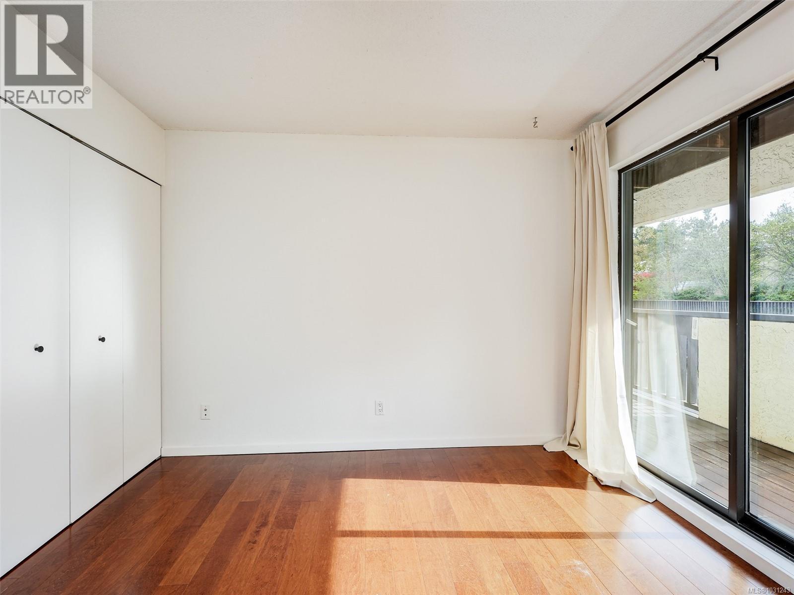 307 3277 Glasgow Ave, Saanich, British Columbia  V8X 1M3 - Photo 17 - 1031243