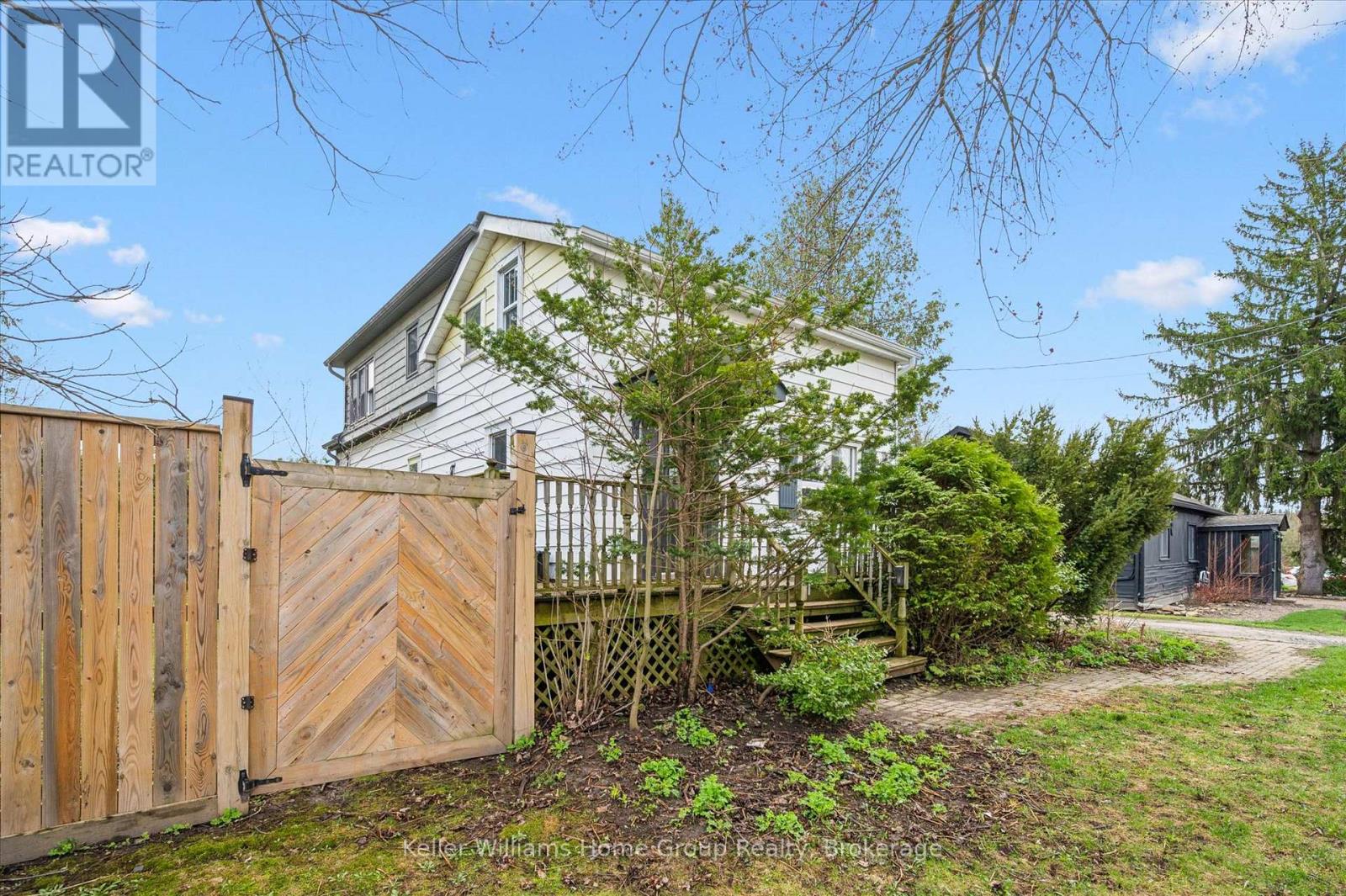 75 Wellesley Street, Centre Wellington, Ontario  N0B 1S0 - Photo 2 - X12935376