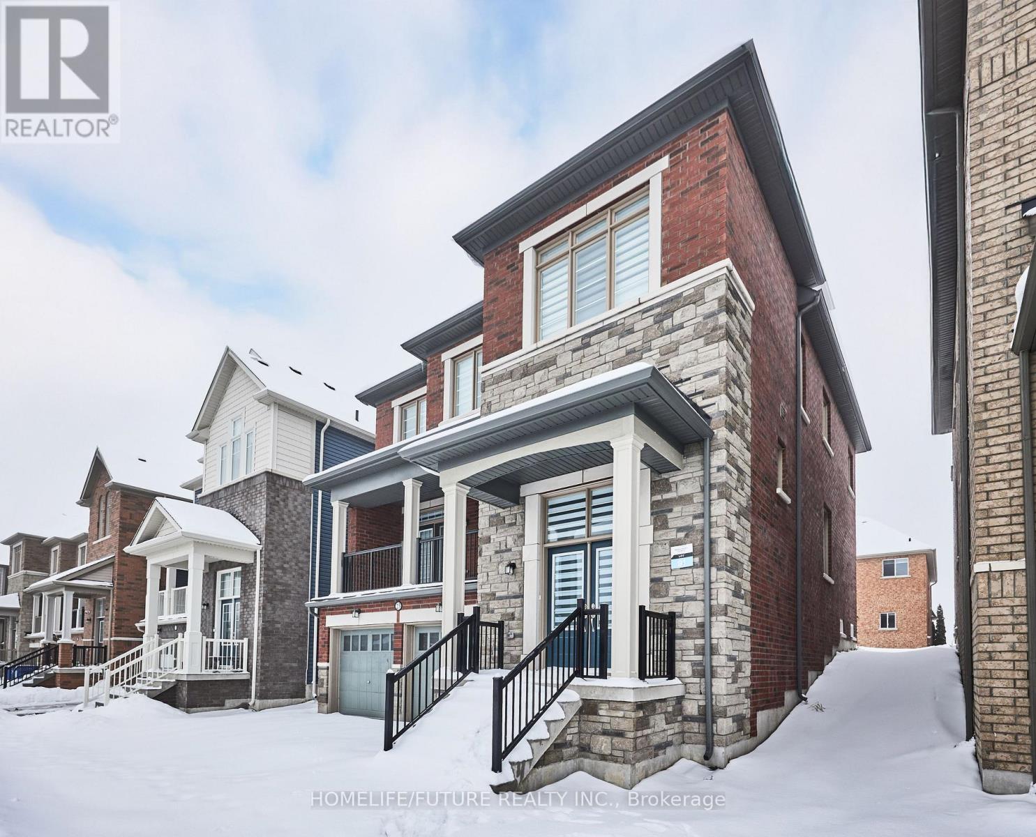 23 Faimira Avenue, Georgina, Ontario  L4P 0C2 - Photo 3 - N12893826