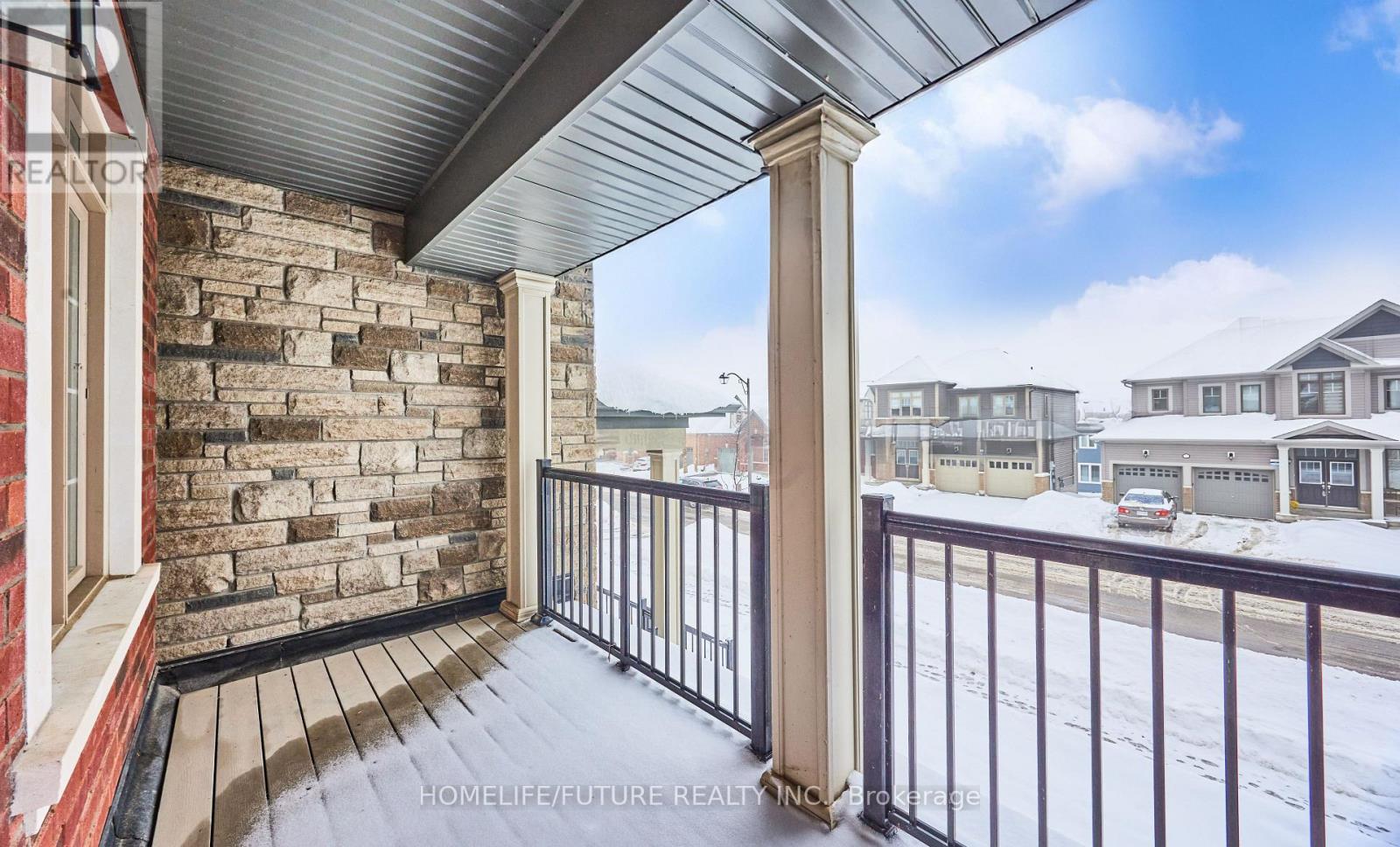 23 Faimira Avenue, Georgina, Ontario  L4P 0C2 - Photo 6 - N12893826