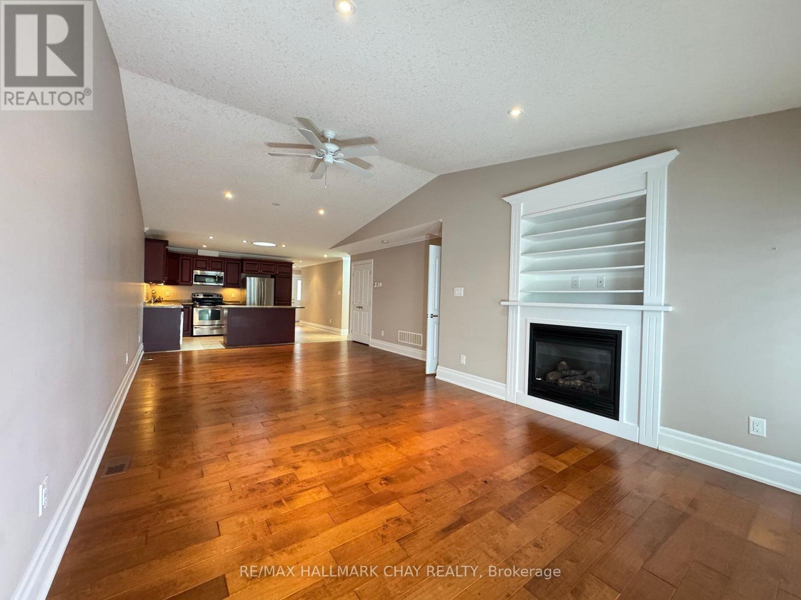 31 Garden Grove Crescent, Wasaga Beach, Ontario  L9Z 0E6 - Photo 13 - S12830646