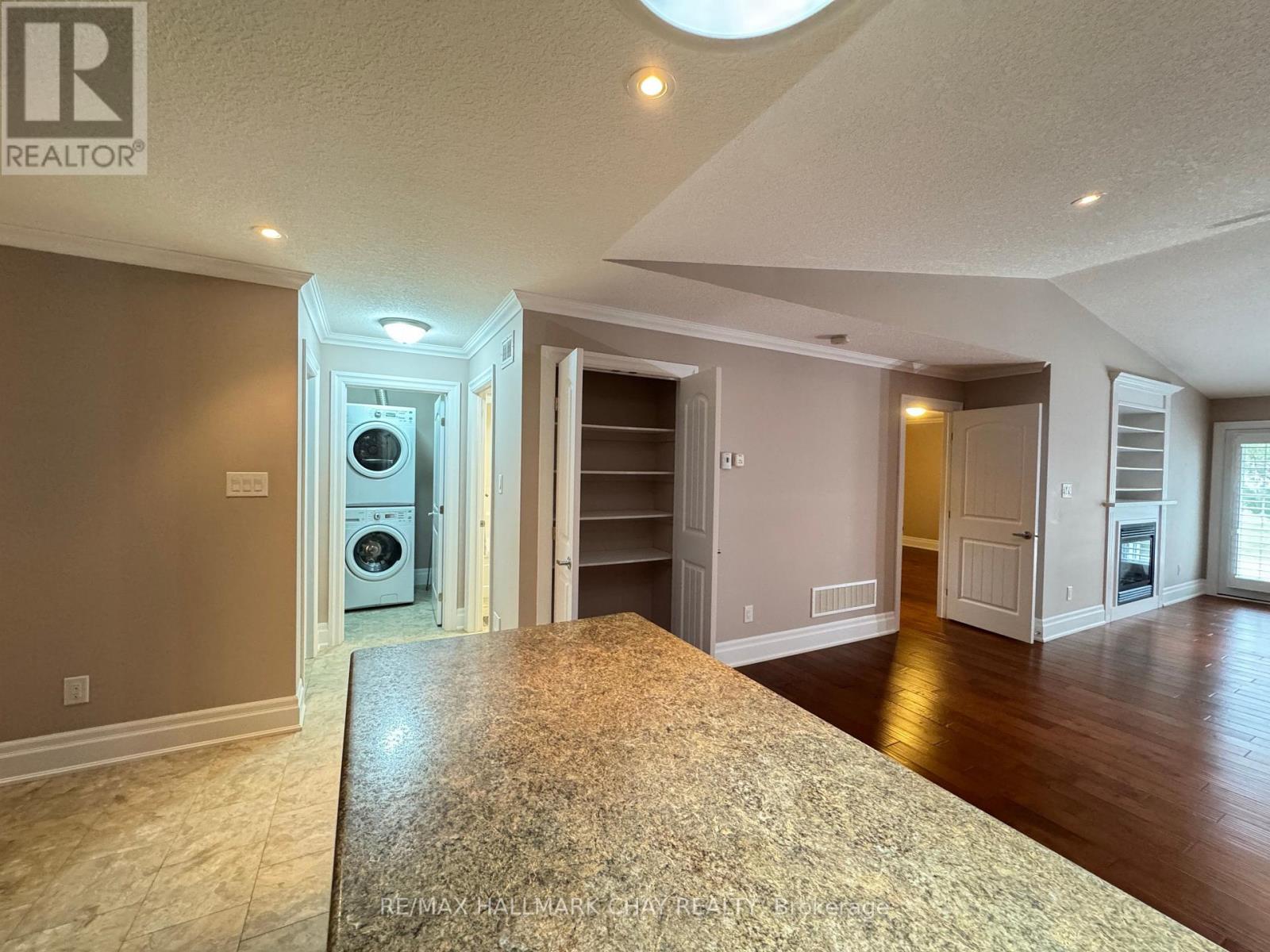 31 Garden Grove Crescent, Wasaga Beach, Ontario  L9Z 0E6 - Photo 22 - S12830646