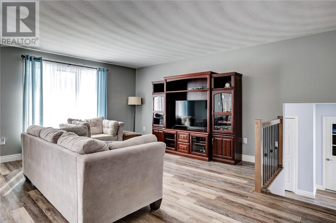 41 Oak Street, Capreol, Ontario  P0M 1H0 - Photo 14 - 2127154