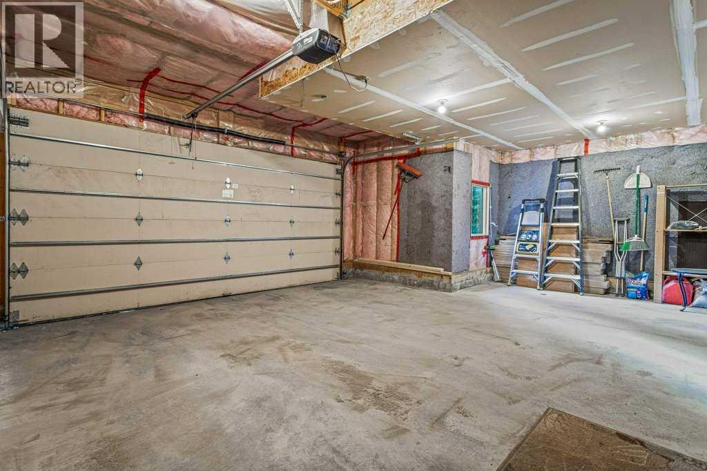 215 Miskow Close, Canmore, Alberta  T1W 3G7 - Photo 33 - A2280972