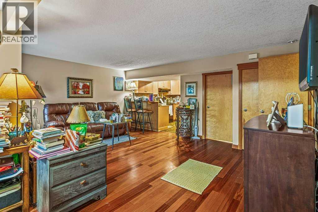 215 Miskow Close, Canmore, Alberta  T1W 3G7 - Photo 36 - A2280972