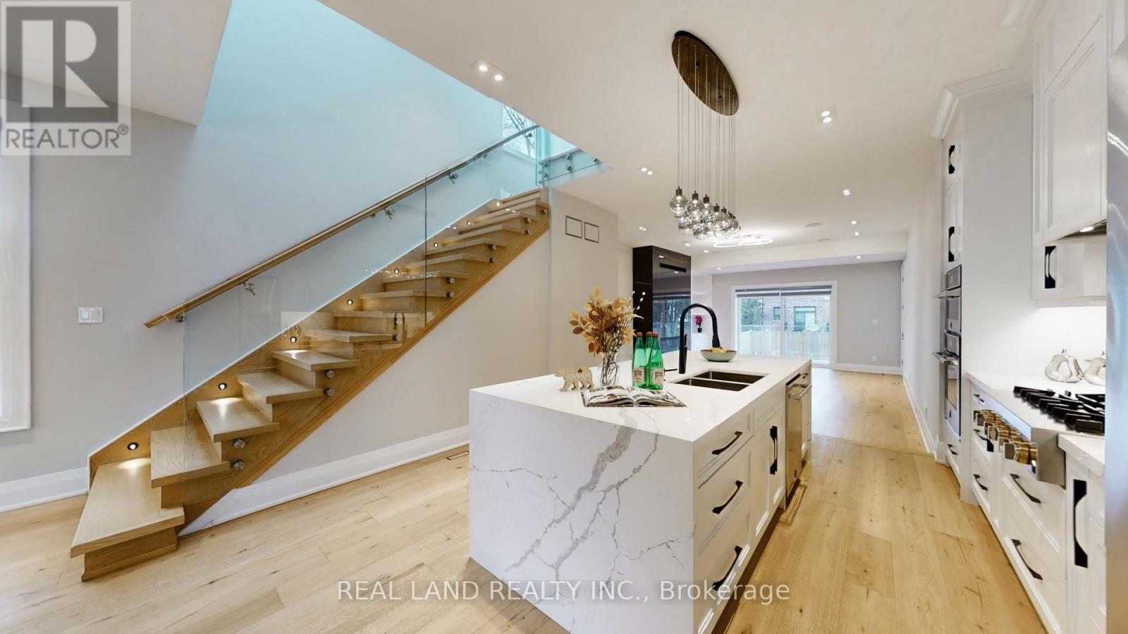 180 Goulding Avenue, Toronto, Ontario  M2R 2P4 - Photo 16 - C13015674