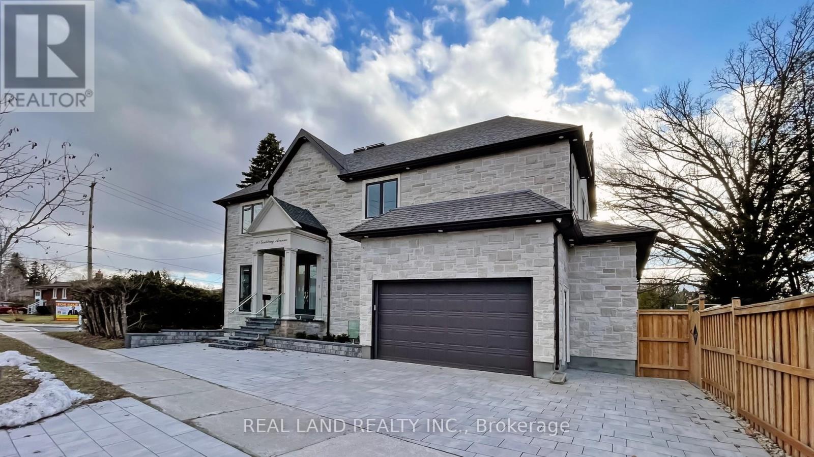 180 Goulding Avenue, Toronto, Ontario  M2R 2P4 - Photo 4 - C13015674