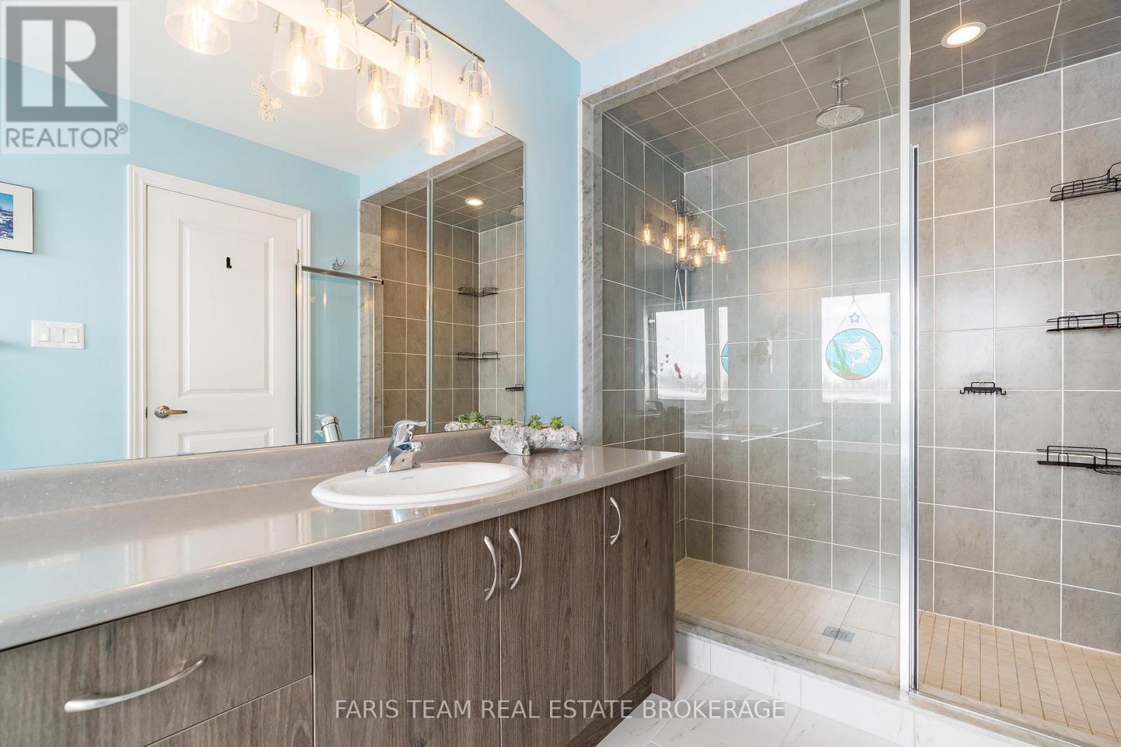 33 Bianca Crescent, Wasaga Beach, Ontario  L9Z 0H6 - Photo 27 - S13003604