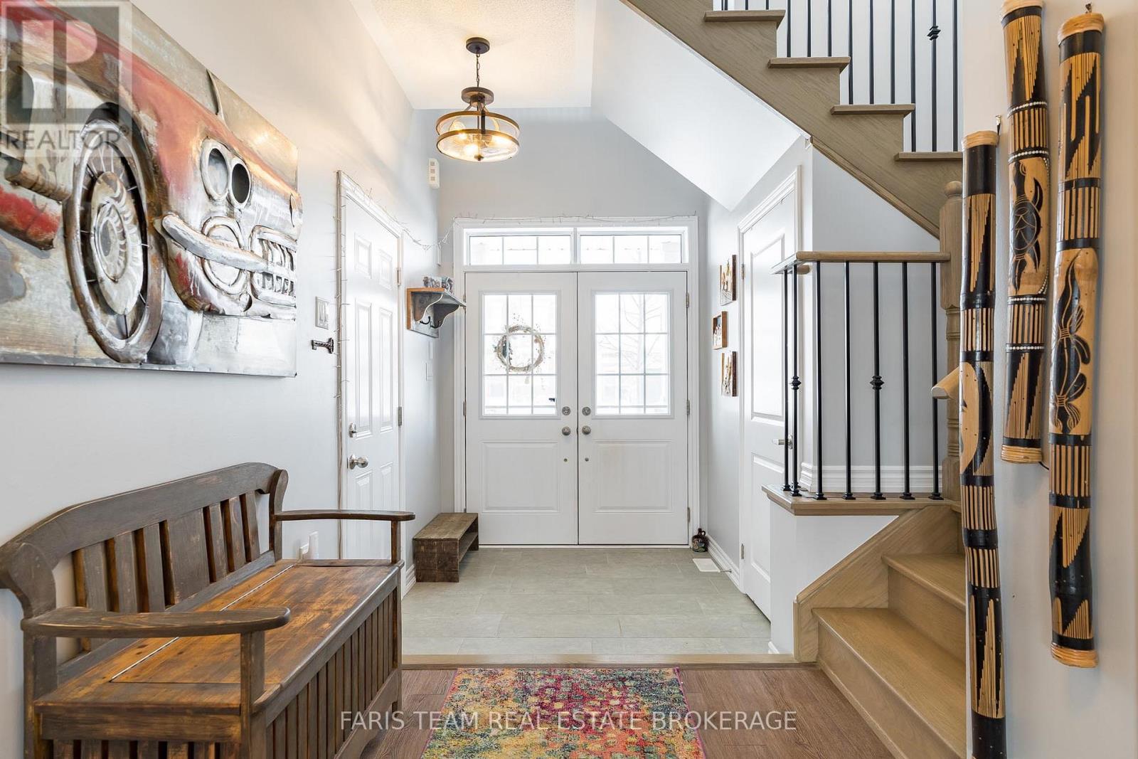 33 Bianca Crescent, Wasaga Beach, Ontario  L9Z 0H6 - Photo 4 - S13003604