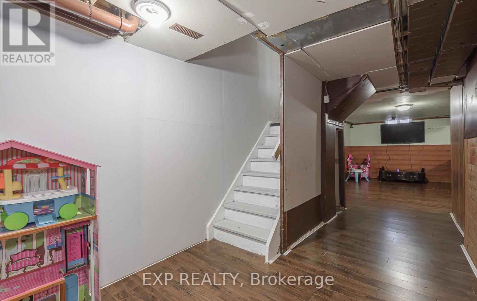 225 Baronwood Court, Brampton, Ontario  L6V 3H9 - Photo 19 - W13015666