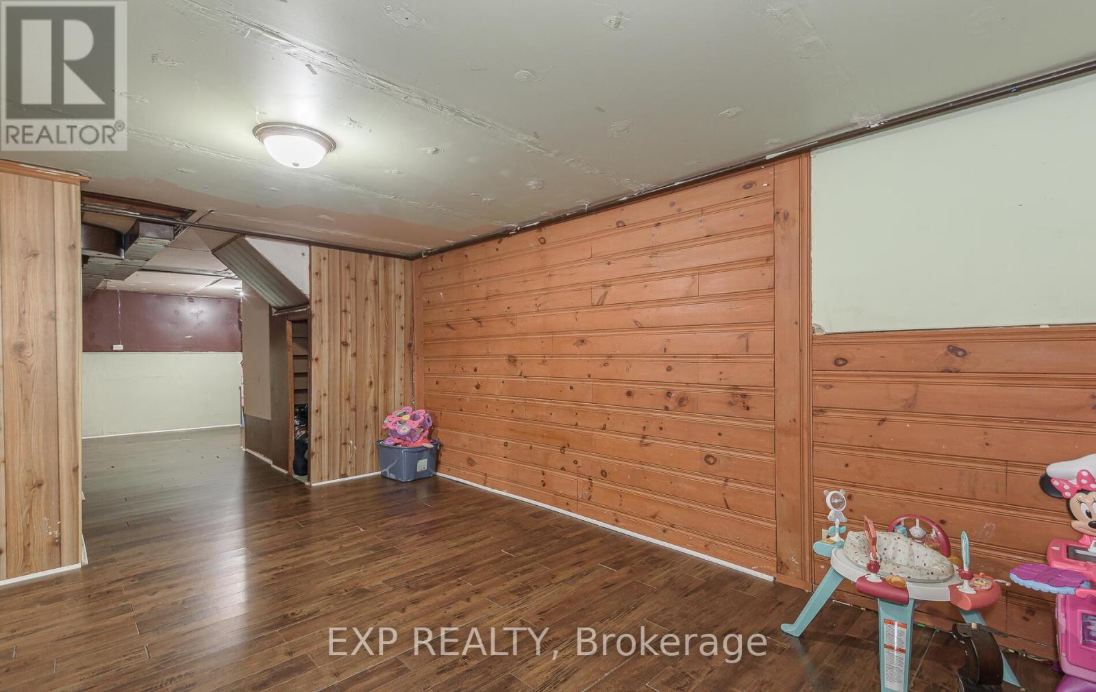 225 Baronwood Court, Brampton, Ontario  L6V 3H9 - Photo 20 - W13015666